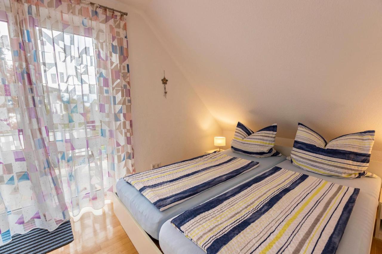 Ingrid Heyes Apartment *